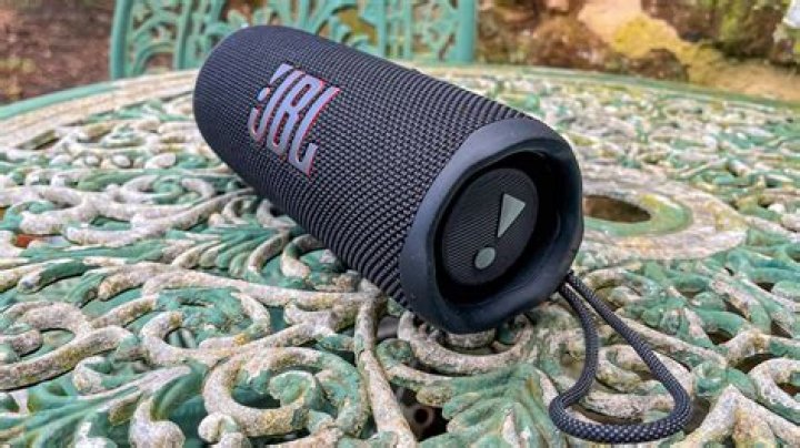 JBL Flip 6 review: Portable Bluetooth speaker with strong sound