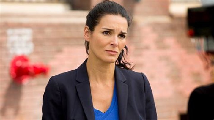S06.E05: Misconduct Game - Rizzoli & Isles [V]